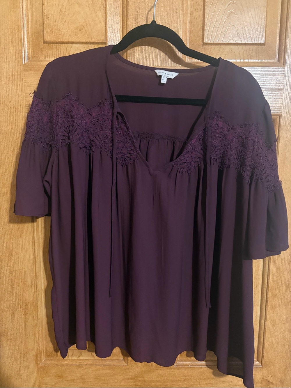 Lucky Brand Flowy Lace-Yoke Women's Top in Plum